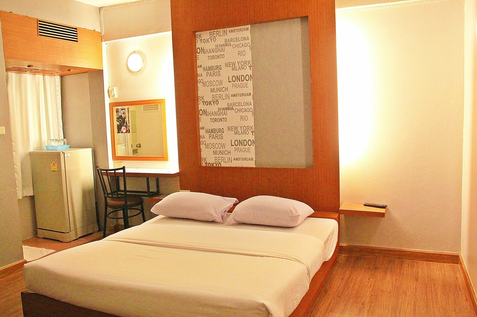 โรงแรมเรือนทิพย์ เชียงราย Ruean Tip Hotel Экстерьер фото